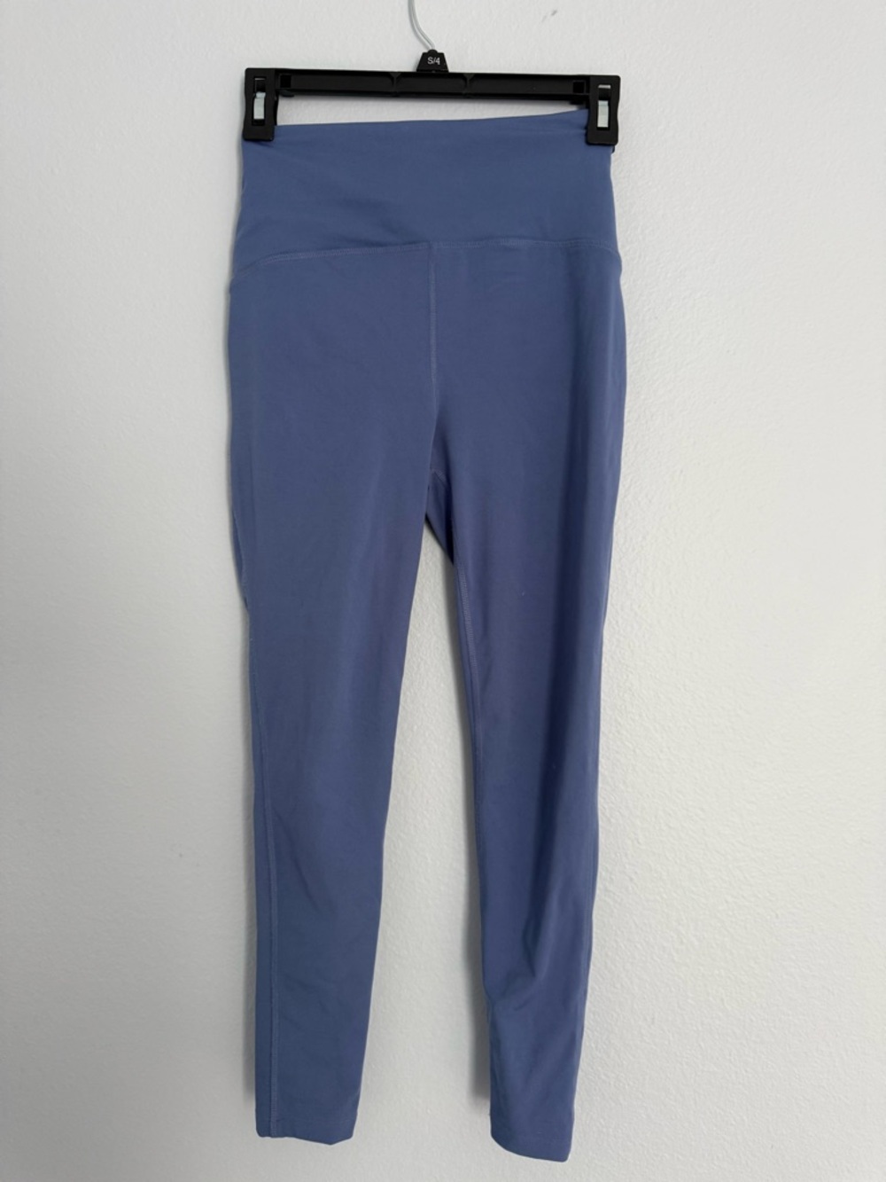 Beyond Yoga High-Waist Leggings in Dusty Blue